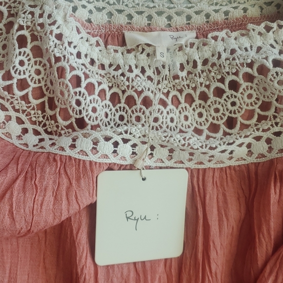 NEW RYU TOP - Picture 5 of 7